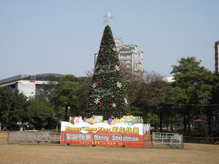 2013 年聖誕節的聖誕樹擺飾
